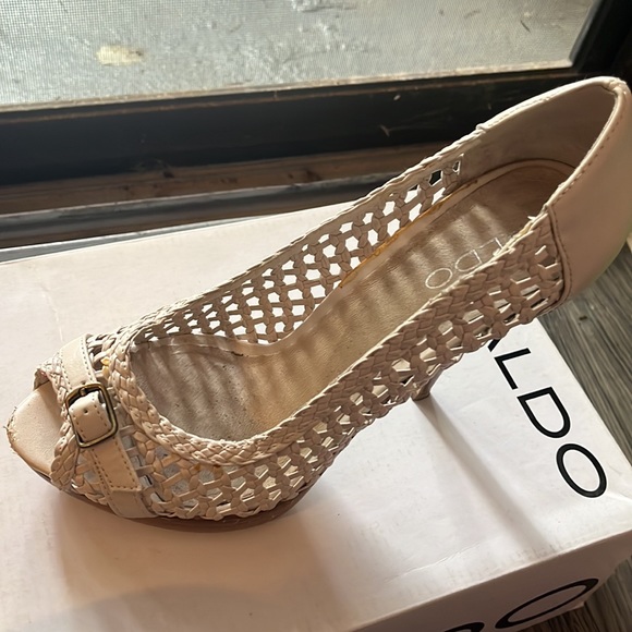 Peep toe stilettos - Picture 2 of 5